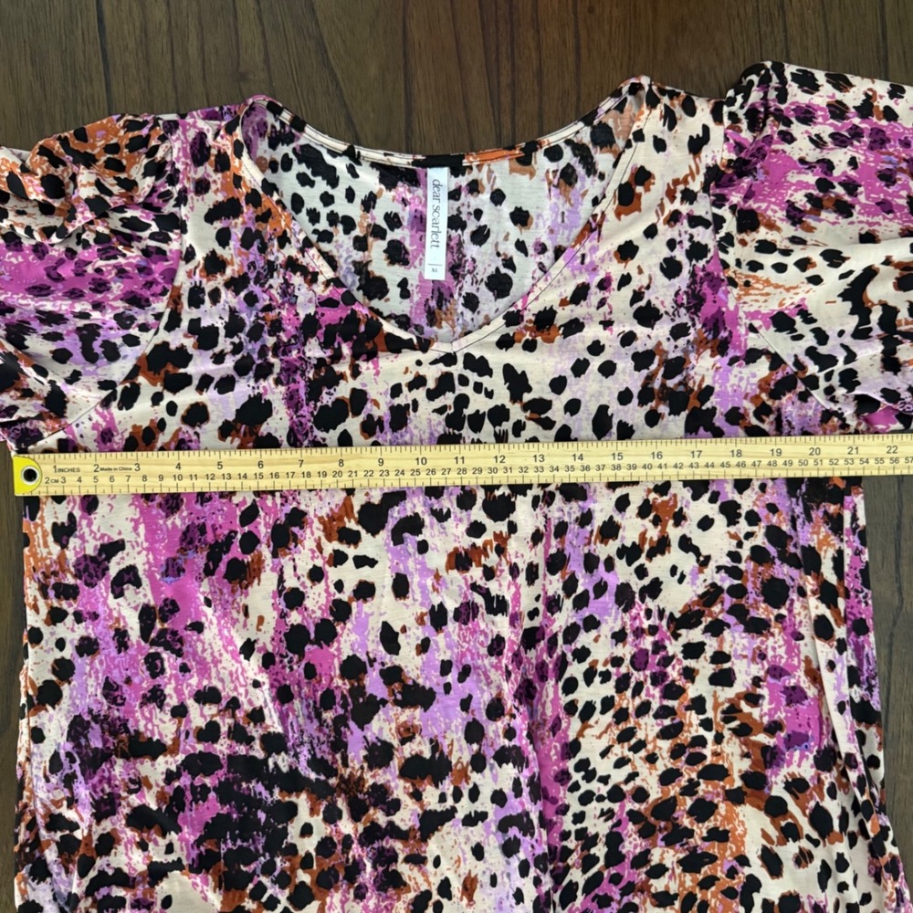 Dear Scarlett Womens XL Purple Pink Abstract Animal Print V-Neck Flutter Top - Picture 5 of 7